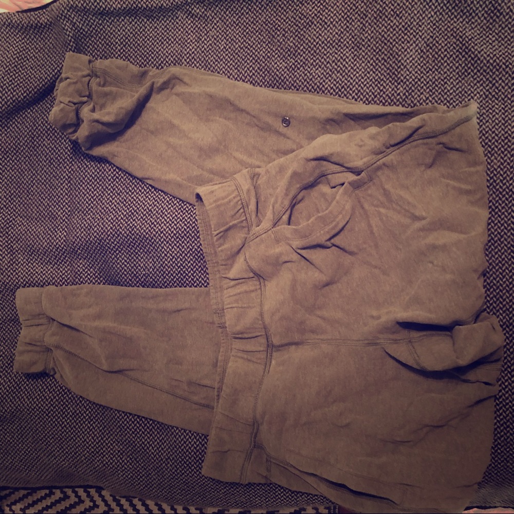 Lululemon joggers